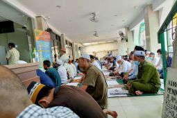 Khatib ajak kaum Muslim cerdas beramal shaleh dan jariah