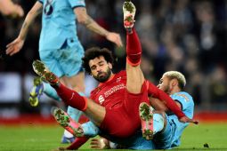 Menteri olahraga Inggris desak pemain bola segera divaksin