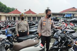 Satlantas Sidoarjo sita ratusan sepeda motor dari razia balap liar
