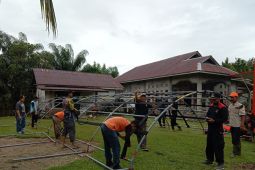 BPBD dirikan tenda untuk korban banjir di Mukomuko