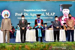 Rektor UMSU Prof Agussani dikukuhkan jadi guru besar