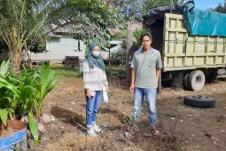 Dukung proklim, Balangan Coal bagikan bibit ikan dan tanaman