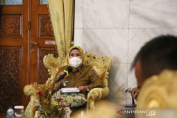 Kejar target vaksinasi 70 persen, Bupati Serang bagi tugas