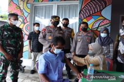 Mengejar target vaksinasi 70 persen di Pulau Madura