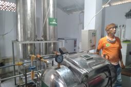 Kelompok Tani Subang olah buah nanas menjadi keripik