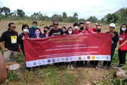 Peduli Semeru, Young Buddhist Association bangun hunian sementara di Lumajang