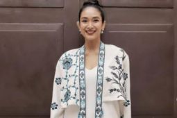 Jelang Hari Ibu, Happy Salma kenang sosok ibunda
