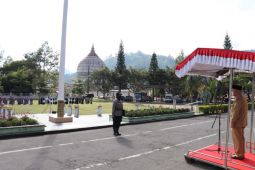 Upacara peringatan Hari Ibu Ke-93 diikuti perempuan hebat, Shabela Abubakar jadi inspektur