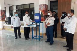 Pemkab Tabalong terima bantuan tempat cuci tangan dari PT SIS