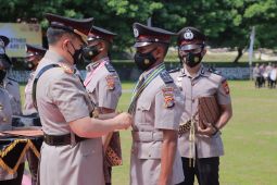 Kemuliaan Polri dicintai masyarakat