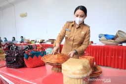 Pemkab Landak sediakan display produk dan pusat oleh-oleh bagi UMKM