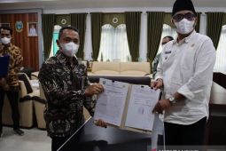 PLN-Pemkab Madina  jalin kerja sama