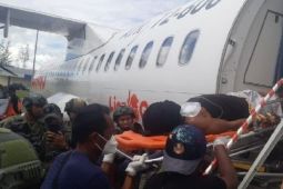 Jenazah anggota KKB Temianus Magayang dievakuasi ke Dekai