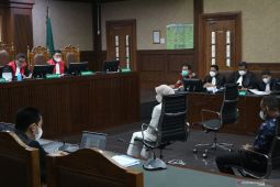 Rita sebut eks Bupati Lamteng titip istri jadi calon bupati