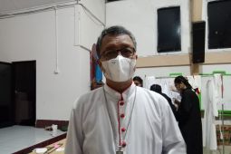 Uskup Pangkalpinang ajak umat tumbuhkan sikap peduli terhadap sesama