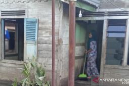 Korban banjir Rianiate Tapsel mulai kembali ke rumah masing-masing