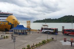 PT ASDP seberangkan 248 ribu orang dan 58 ribu kendaraan dari Pulau Jawa ke Sumatera