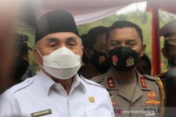 Gubernur Kaltim serahkan BPUM kepada tiga daerah