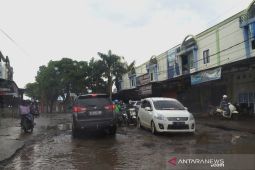 Perbaikan jalan belum maksimal karena terbatas anggaran, kata Wabup Garut