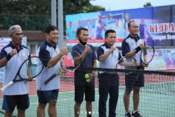 Kejuaraan Tenis Hari Anti Korupsi di Tebo