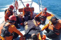 Tim SAR evakuasi warga tersengat ubur-ubur di Aceh Besar