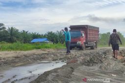 Warga keluhkan akses jalan  Al Ula-Kapao di Penajam Paser Utara