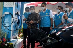 Fasilitas pengisian daya kendaraan listrik G-20