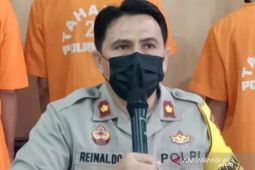 Wakapolres HSS imbau warga bertahun baruan di rumah saja
