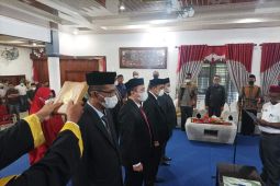 Ini tujuh pejabat yang dilantik Abusyik