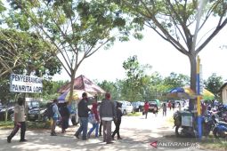Pengunjung wisata pantai Panrita Lopi membludak sambut Tahun Baru