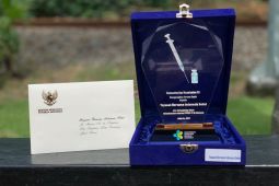Sukseskan vaksinasi, Yayasan Bersih dapat penghargaan dari Kemenkes