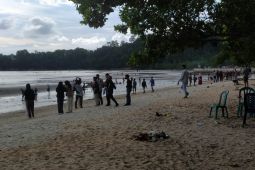 Pengunjung padati Pantai Pulau Datok Kayong Utara saat libur
