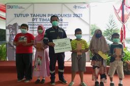 PT Timah Tbk Berikan Beasiswa Pendidikan Bagi Masyarakat Kurang Beruntung Secara Ekonomi di Bangka Barat