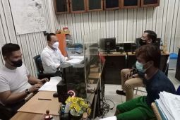 Polisi tangkap seorang pria diduga sebar foto vulgar mantan kekasih
