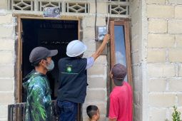 PLN nyalakan listrik di Kelurahan Sanggau Kulor Singkawang Timur