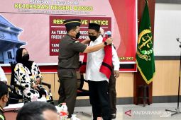 Jaksa Agung saksikan pemberian  penghentian tuntutan restoratif keadilan di Jambi