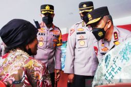 Kapolda Kaltim tinjau gelar vaksinasi lansia di Big Mall Samarinda