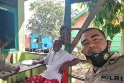 Polres Sorong Kota melayani vaksinasi lansia dari rumah ke rumah