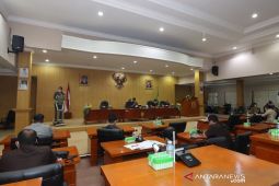 Wawali sampaikan tiga raperda ke DPRD Banjarbaru
