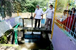 Eri Cahyadi temukan saluran air belum terkoneksi di pusat kota