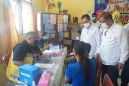 Hari pertama vaksinasi anak di Ambon sasar 6.400 siswa, patut diapresiasi