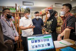 Menteri Teten  apresiasi upaya BNI bantu UMKM naik kelas