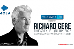 Malam ini, Richard Gere berbagi pengalaman di Mola Living Live
