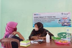 Manfaatkan Pelayanan Kesehatan Gratis, Ratusan Warga Desa Pusuk Datangi Mobil Sehat PT TImah