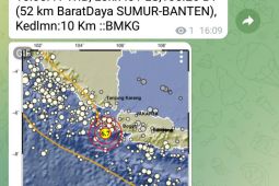 Rasakan gempa, warga Bayah panik khawatir tsunami