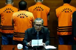 KPK amankan Rp1,4 miliar dari OTT Bupati Penajam Paser Utara Abdul Gafur Mas'ud