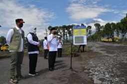 Wapres berharap huntara Semeru siap pakai sebelum lebaran
