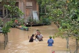 Hujan sebabkan banjir di Kelurahan Pemaluan Kabupaten Penajam