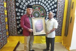 Bupati Shabela terima penghargaan tokoh peduli pemulihan ekonomi pariwisata