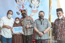 Wali Kota Padangsidimpuan dampingi Kapolda Sumut tinjau vaksinasi AUD